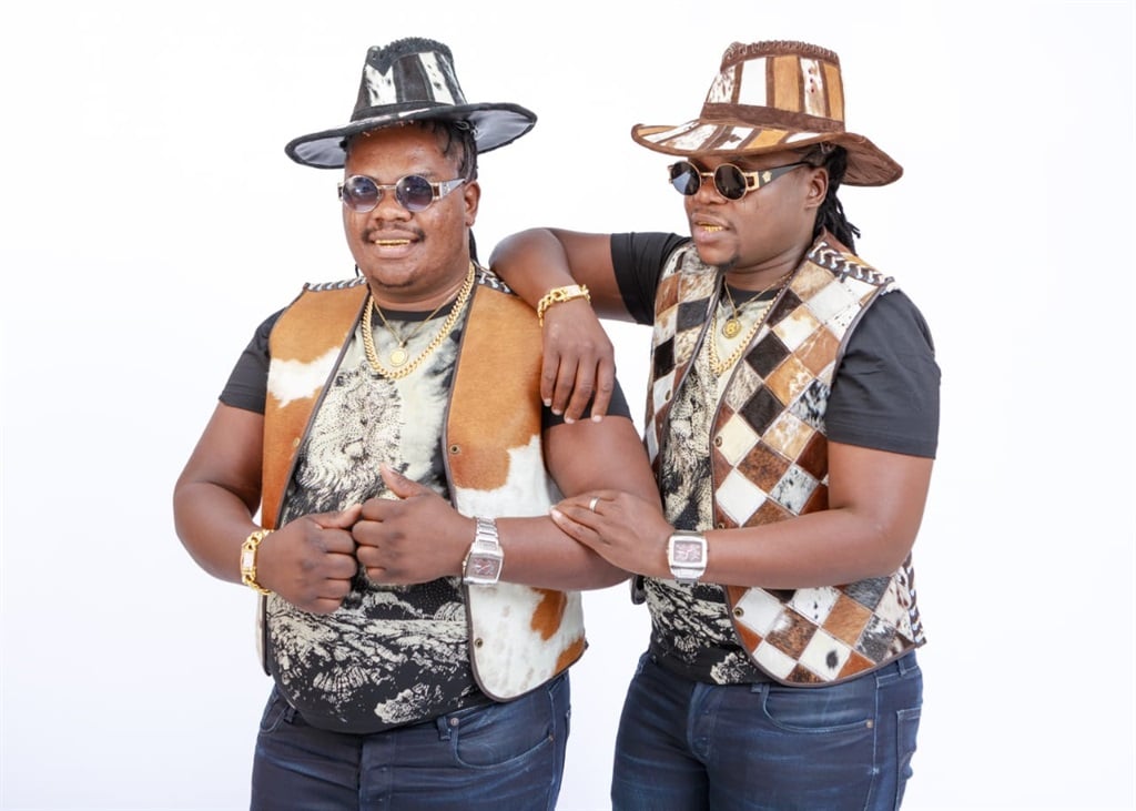 Abafana BakaMgqumeni is a duo of Sakhiseni and Nelisani Mseleku. 