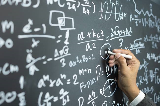 To become confident and competent maths teachers, graduates who have passed the Post Graduate Certificate in Education need further development and support.
