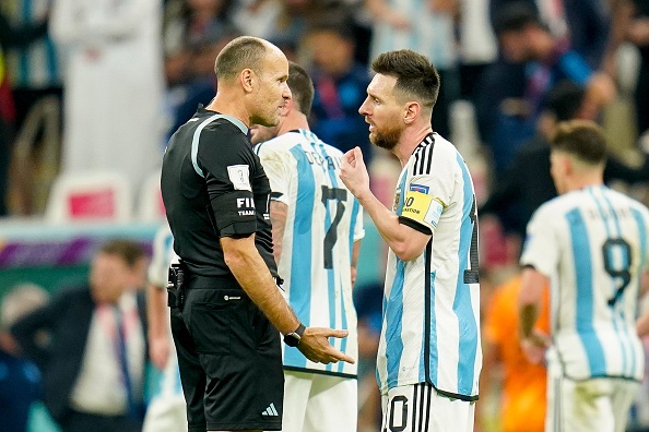 Lionel Messi behaved very badly' - Mateu Lahoz claims Argentina