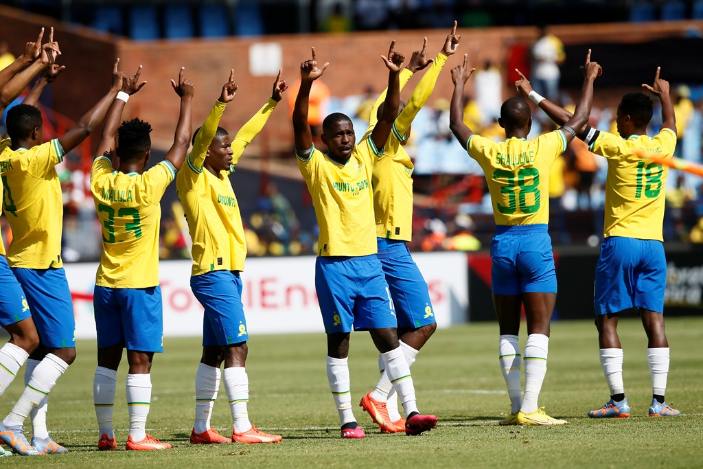 PRETORIA, SOUTH AFRICA - MARCH 11: Mamelodi Sundowns players greet supporters during the CAF Champions League match between Mamelodi Sundowns and Al Ahly at Loftus Versfeld on March 11, 2023 in Pretoria, South Africa. (Photo by Gallo Images)