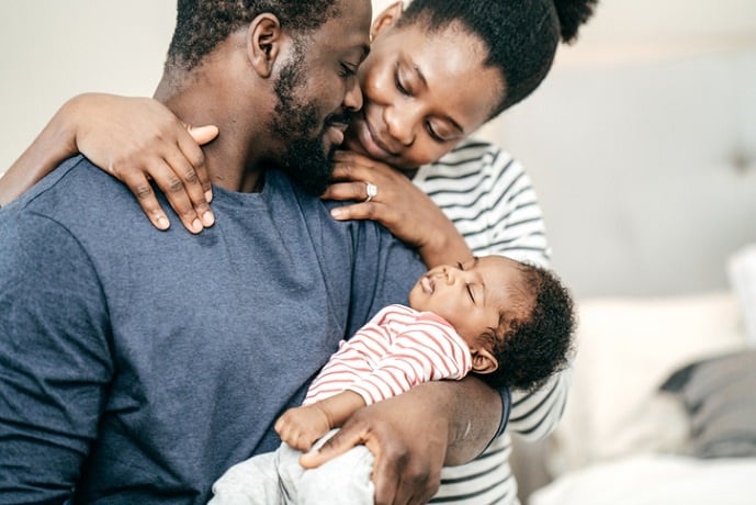 Paternal leave is more important for moms than dad