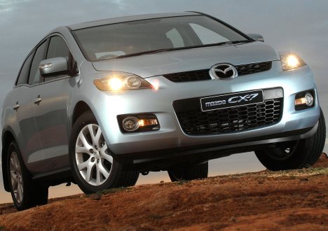 The Mazda CX-7 features sporty design features and has a car-like drive.