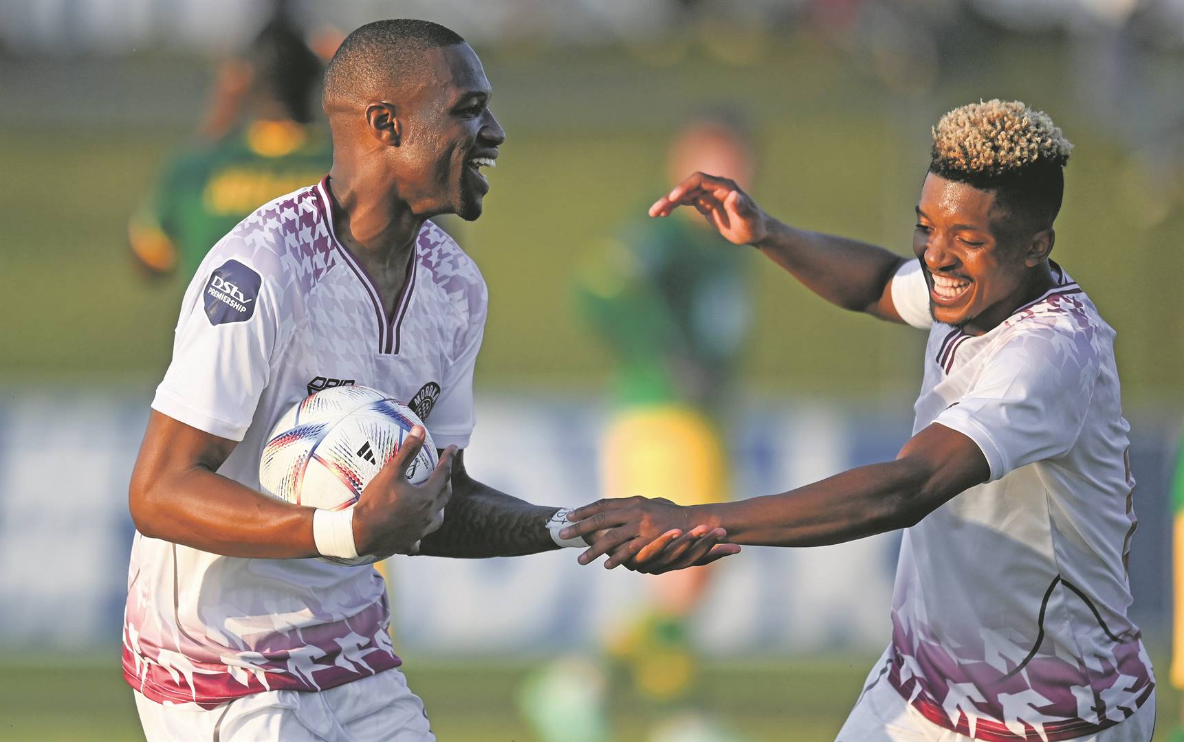 Kaizer Chiefs v Mamelodi Sundowns kicks off 2020-21 DStv Premiership