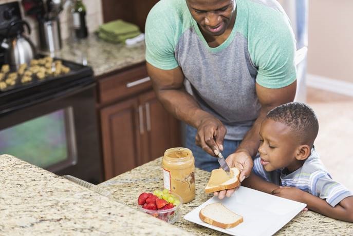 Too often parents think that good snacks have to come in the form of already-portioned health foods, but that's simply not true.