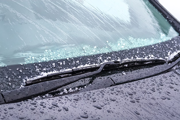 Windshield wipers on cold weather,?z