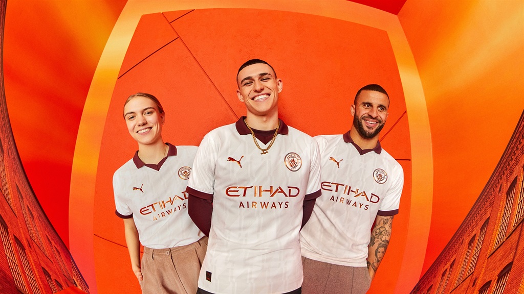 Man City launch 1980s-inspired away kit as new £650m ten-year Puma deal  begins