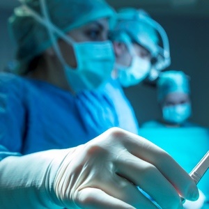 The relationship between surgeons and their teams may impact the health of patients.