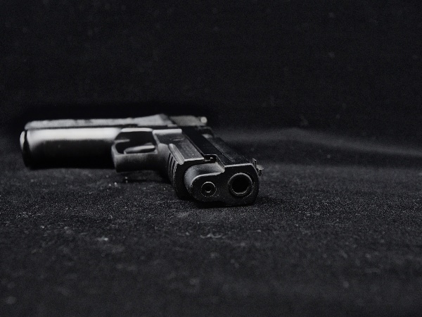 officer-in-minneapolis-shooting-mistook-handgun-for-taser-police-news24