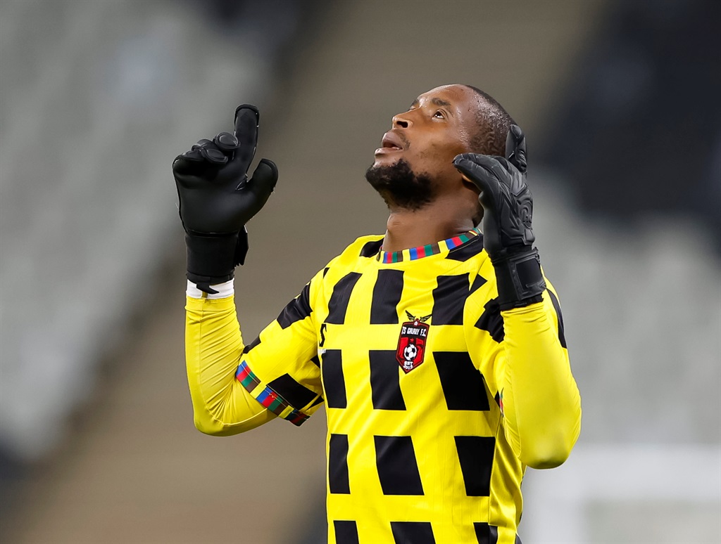 Mabena and Martin: Orlando Pirates confirm new signings ahead of Premier  Soccer League resumption