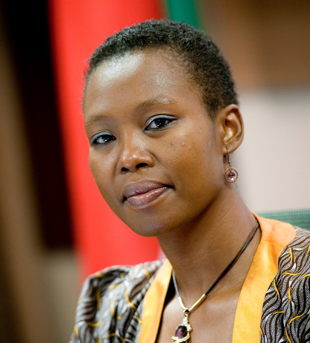 Communications Minister Stella Ndabeni-Abrahams still at war with SABC board who she “regularly trashes in her department and to other organisations."