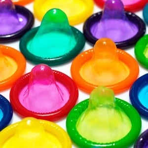 Kondom manipulieren