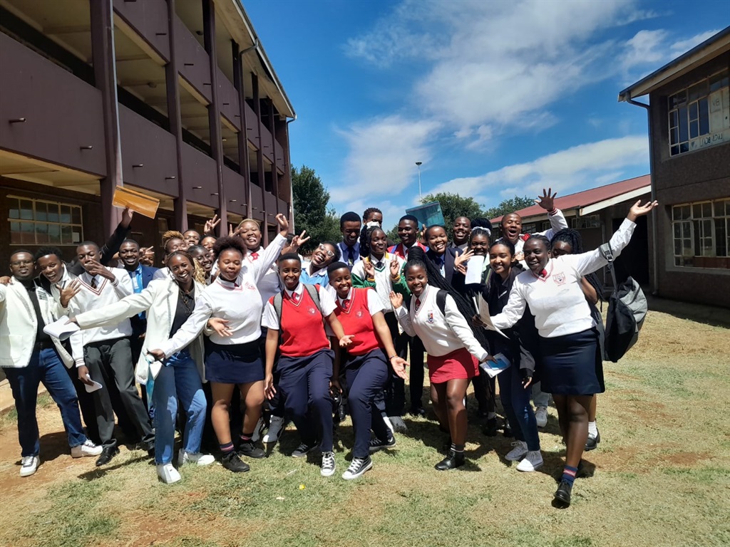 Class of 2023 pupils who were helped by Karabo Centre with extra lessons. Photo by Happy Mnguni