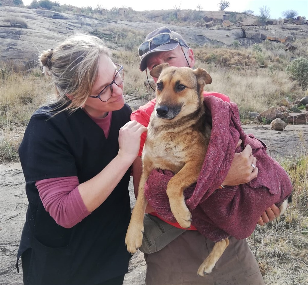Dr Monica Muller and Herkie Human with Rocksy after she was rescued.