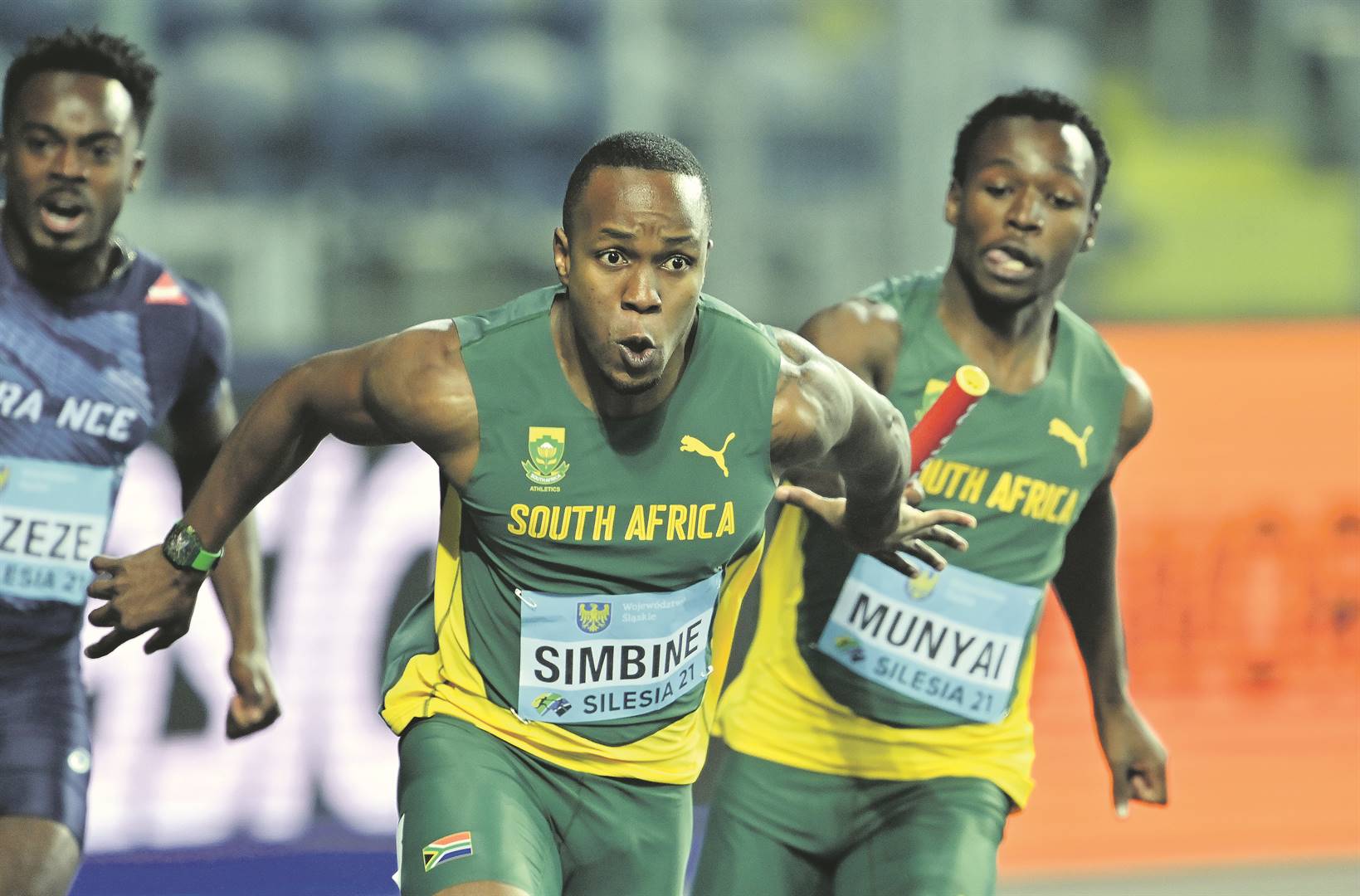 Akani Simbine and Clarence Munyai have teamed up again in Team SA’s 4x100m relay squad.