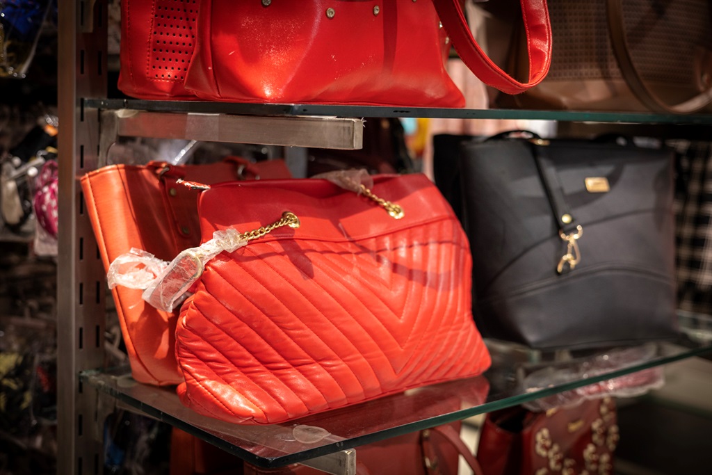 Believe it or not: Louis Vuitton caught selling fake Louis Vuitton bags in  their own boutique