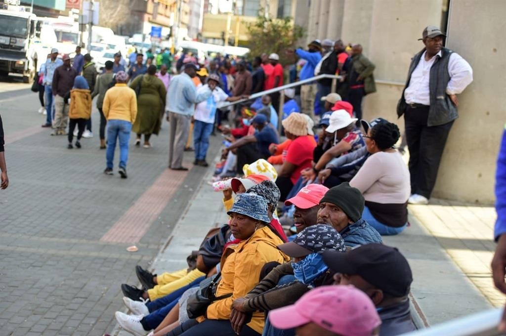 Workers protesting in front of Tshwane House on Friday, 18 August. Photo by Raymond Morare