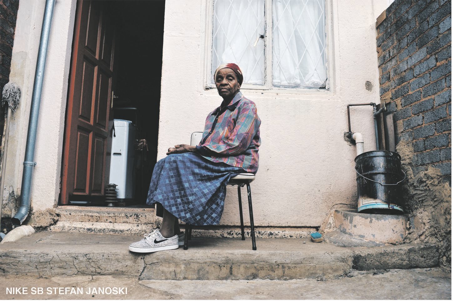 Irvin Khumalo’s series is particularly moving in how it connects the common thread of marginalisation and vulnerability that both the youth and the elderly face. Picture: Irvin Khumalo