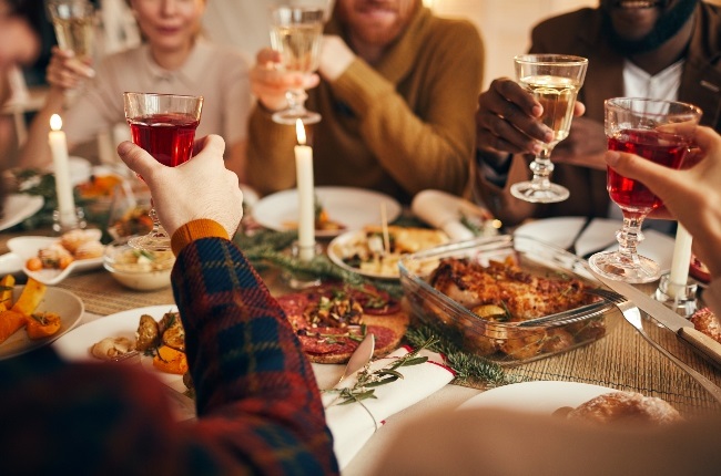 We asked a few dieticians for tips on how to stay in shape during this holiday season. (Photo: Gallo Images/Getty Images) 