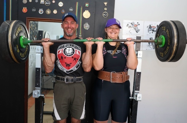 Teenage Colorado powerlifters break records at national competition