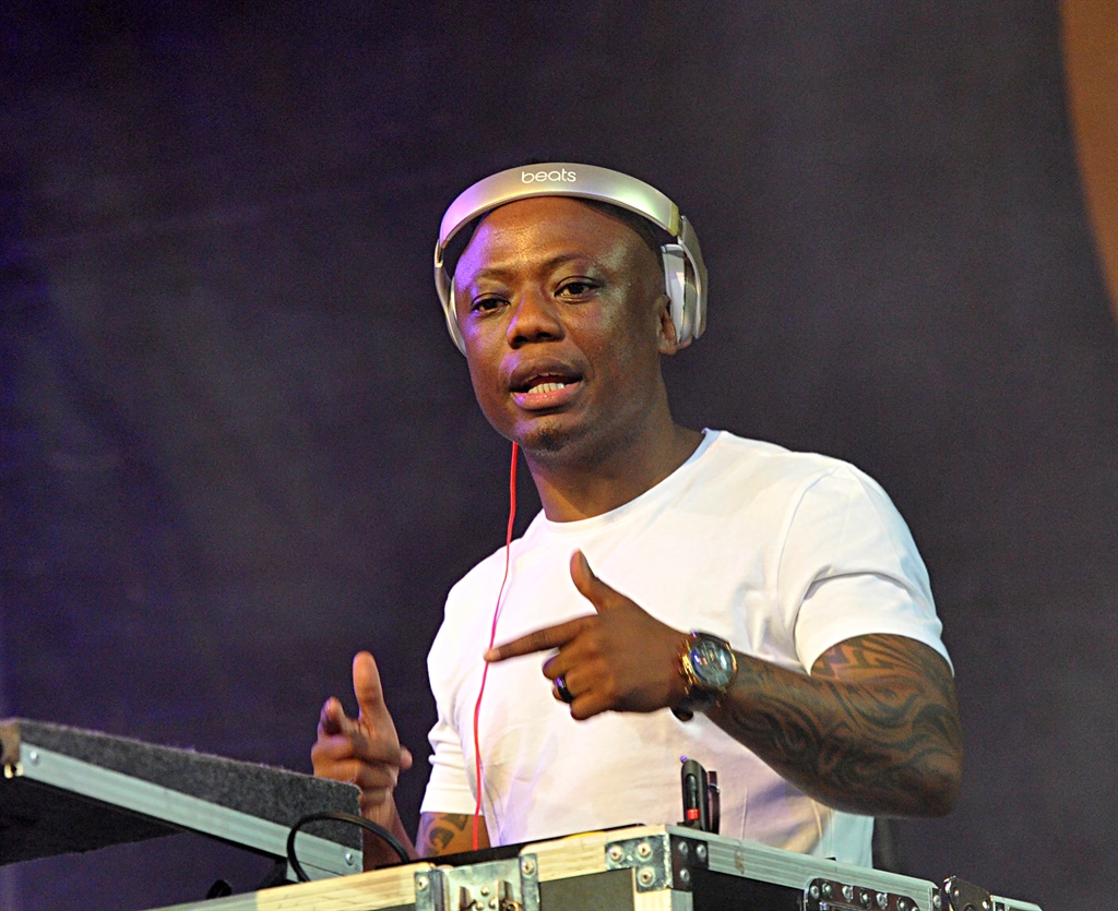 Dj Tira unhappy about fans not downloading his song
