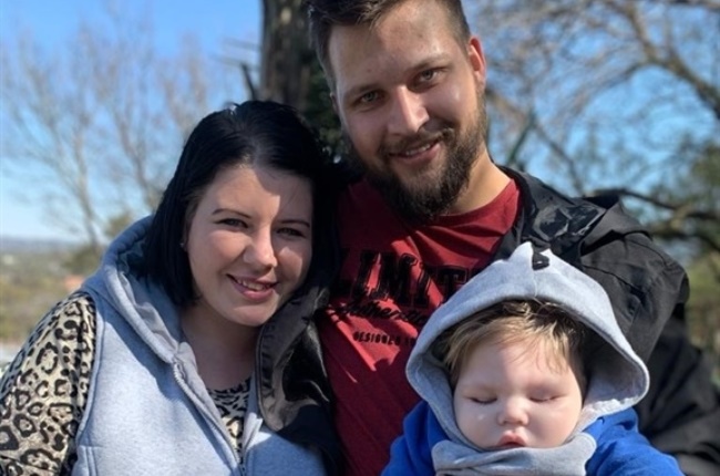 Janco Claassen’s mom, Carla (28), and dad, Tiaan (27), are coming to terms with the fact their precious son will probably have no life at all. (Photo: Supplied)