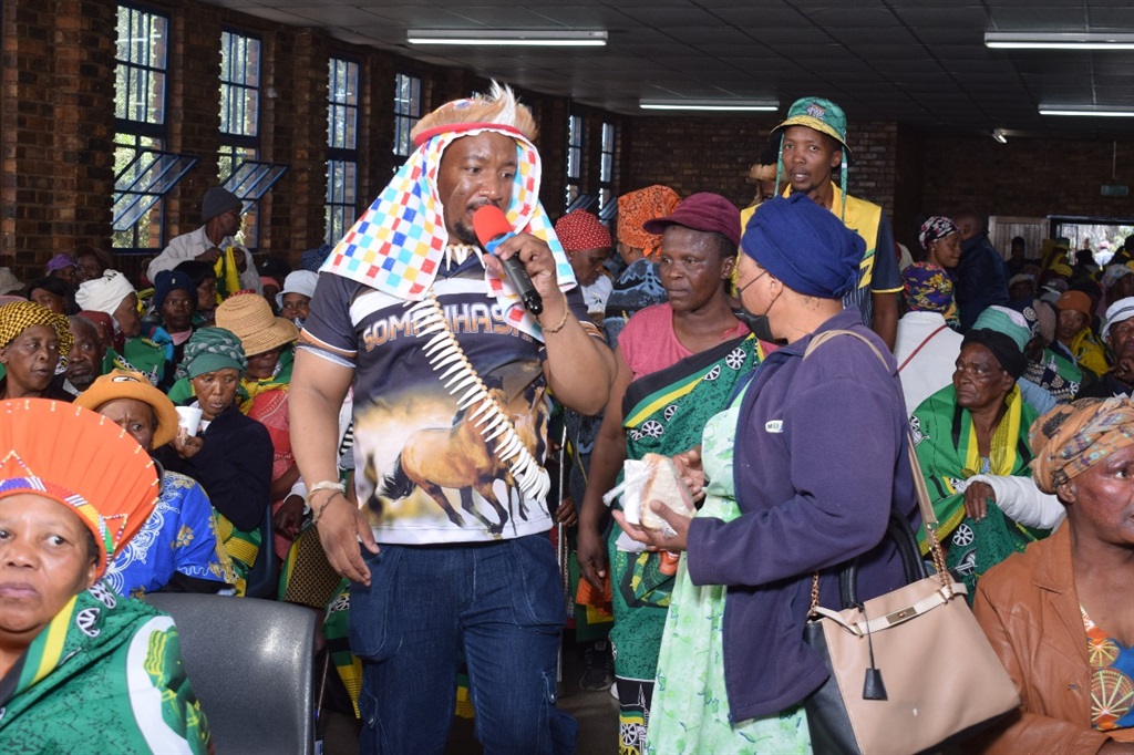 Councillor Sanele Ngubane (left) speaking during the Heritage Day event he hosted for the elderly at Zonke Izizwe Community Hall on Friday.