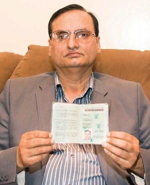 Dr Mohammad Zaman. (Onkgopotse Koloti) 