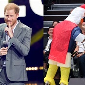 SEE THE PICS: Prince Harry hams it up with rooster mascot at Invictus Games