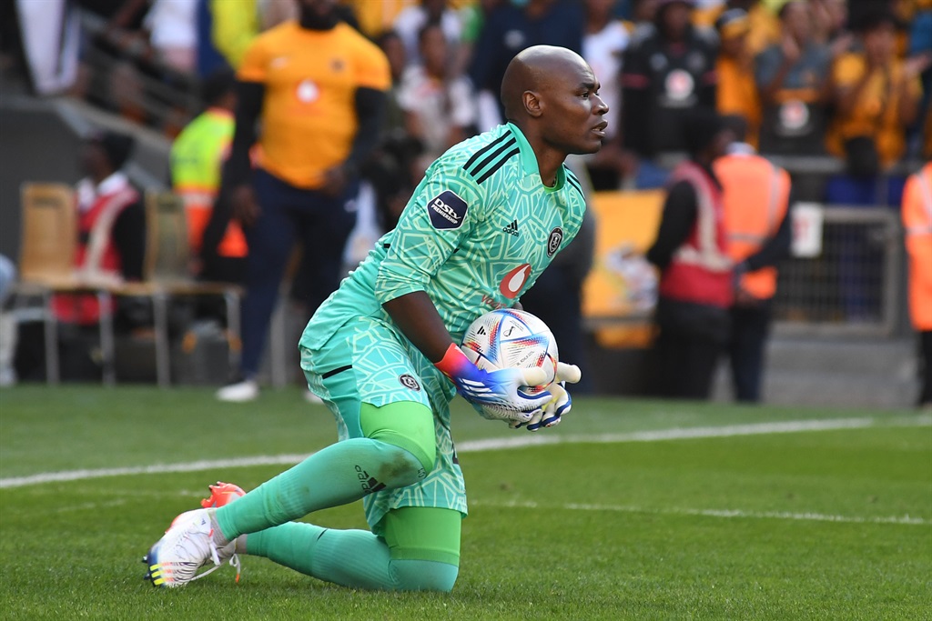 JOHANNESBURG, SOUTH AFRICA - OCTOBER 29: Siyabonga Mpontshane of Orlando Pirates during the DStv Premiership match between Orlando Pirates and Kaizer Chiefs at FNB Stadium on October 29, 2022 in Johannesburg, South Africa. (Photo by Lefty Shivambu/Gallo Images)