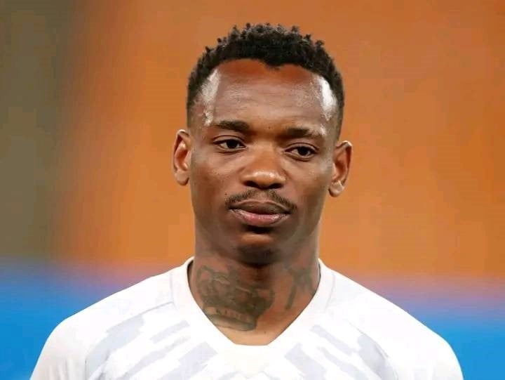 Dynamos FC vice-chairperson Vincent Chawonza claimed that Khama Billiat is being "ill-advised" by his representatives.