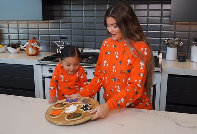WATCH | Stormi baking Halloween cookies with Kylie is the cutest video ...