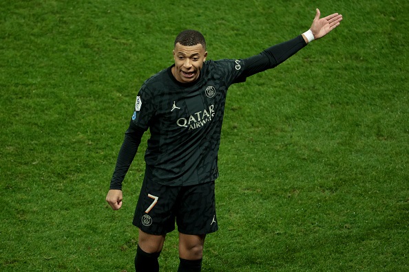 Real Madrid have reportedly now put the ball in Kylian Mbappe's court if he wants to secure the move. 