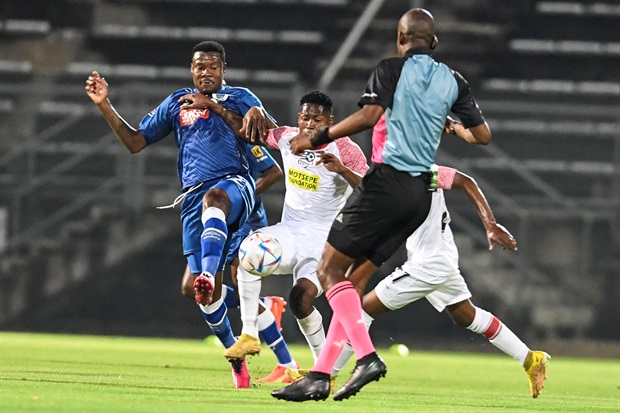 <p><strong><span style="text-decoration:underline;">TS GALAXY</span></strong></p><p><strong>Confirmed signings:</strong>&nbsp;Latif Bamba (Sagrada Esperanca, Angola), Thamsanqa Gabuza (SuperSport United), Samkelo Kabini (Orlando Pirates), Thato Khiba (Marumo Gallants), Solomon Letsoenyo (Stellenbosch FC), Lehlogonolo Mojela (Casric Stars), Mpho Mvelase (Marumo Gallants), Fiacre Ntwari (AS Kigali, Rwanda), Thabang Rakwena (Casric Stars), Thabang Semache (Casric Stars), Higor Vidal (Persebaya Surabaya, Indonesia)</p>