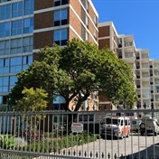 Gqeberha man allegedly hangs himself from 7th floor of apartment building in St George's Park