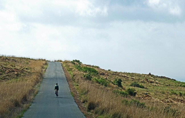 Former champ and stalwart of SA cycling, Nic White rides through the varied vistas of Suikerbosrand. (Photo: WhiteInc-DL)