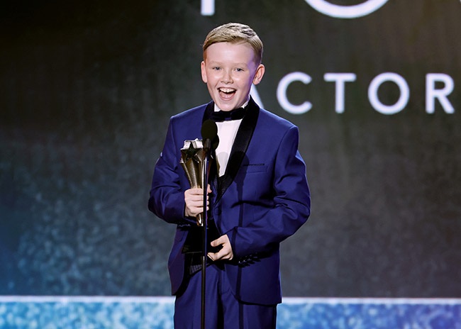 Jude Hill accepts the Best Young Actor/Actress awa