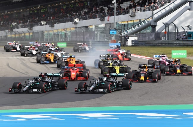 Drivers going into Turn 1 at the start of the 2020 Eifel GP. (Wolfgang Rattay / Getty Images)