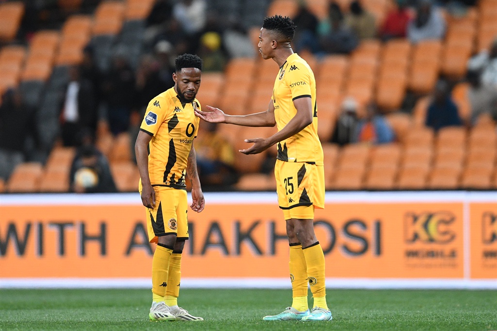 JOHANNESBURG, SOUTH AFRICA - AUGUST 26: Mduduzi Mdatsene and Given Msimango of Kaizer Chiefs during the DStv Premiership match between Kaizer Chiefs and AmaZulu FC at FNB Stadium on August 26, 2023 in Johannesburg, South Africa. (Photo by Lefty Shivambu/Gallo Images)