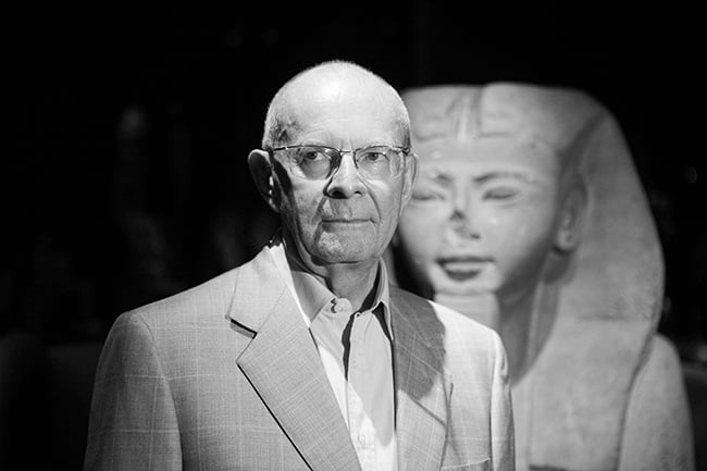 Writer Wilbur Smith at the Turin Egyptian Museum. (Photo: Leonardo Cendamo/Getty Images)