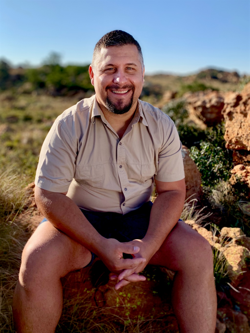 Damian (37), bees en skaap, Bapsfontein (Gauteng)