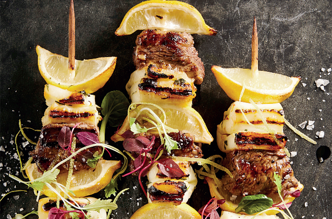 Starters, mains or desserts – kebabs
are a great way to prepare meals.