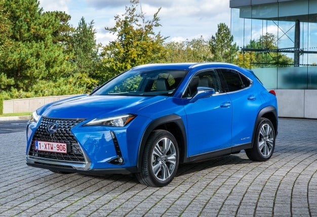 Lexus Debuts Its First Ever Ev The Ux 300e Wheels