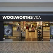 Port chaos and bird flu hit Woolworths sales 