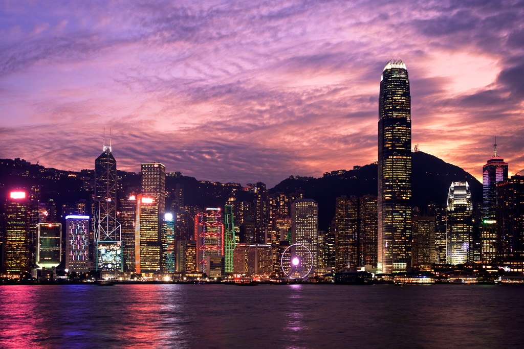 hong-kong-orders-thousands-to-stay-home-in-two-day-virus-lockdown-news24