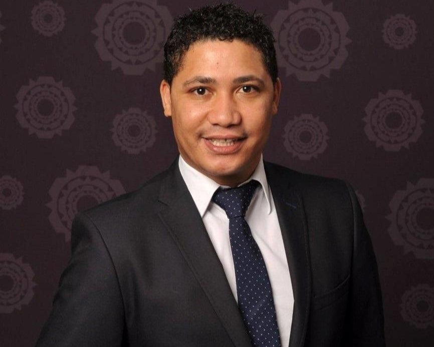Western Cape Local Government MEC Anton Bredell expressed concerns about Wilfred Solomons-Johannes' (pictured) appointment as Theewaterkloof's municipal manager and requested its reversal. (Facebook/Wilfred Solomons-Johannes)