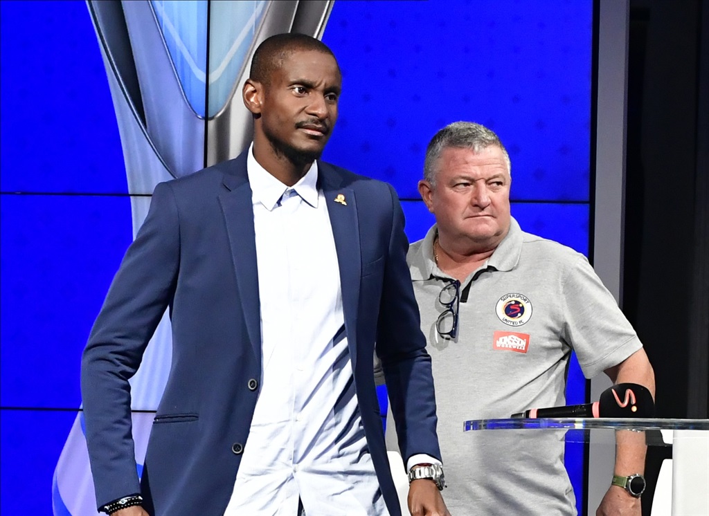 Rulani Mokwena and Gavin Hunt will square off in the Tshwane derby on Wednesday with the former keen to keep his unbeaten run in the league since taking over as sole head coach. 