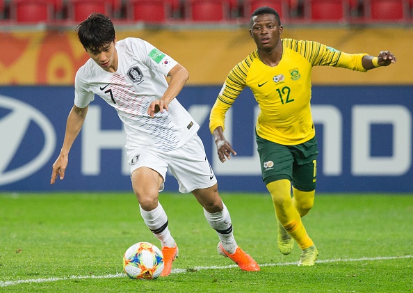 Jeon Sejin (KOR),James Monyane (RPA) during the 2019 FIFA U-20 World Cup group F match between South Africa and Korea Republic at Tychy Stadium on May 28, 2019 in Tychy, Poland.