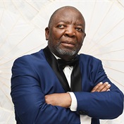 WATCH: Dr Jerry Mofokeng calls out directors and producers!  