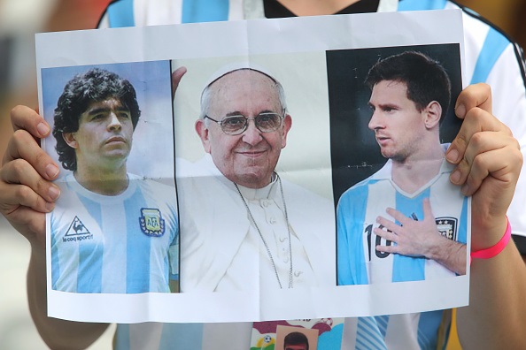 The Pope names Messi among three greatest players ever