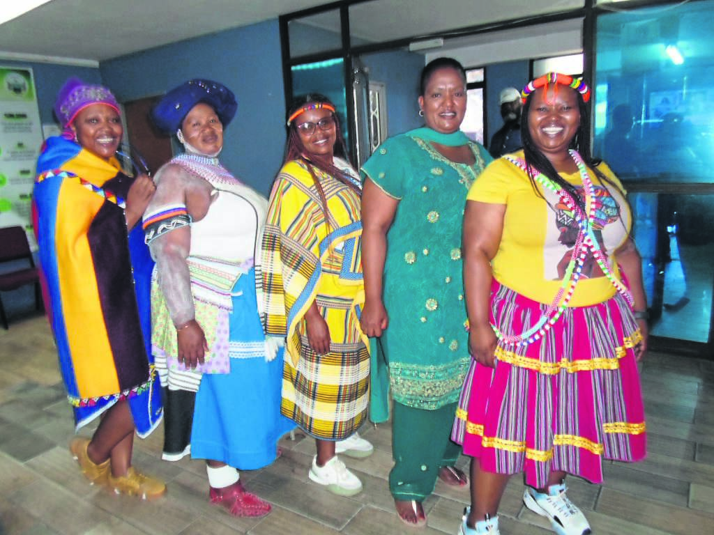 Employees from King Sabatha Dalindyebo (KSD) Local Municipality in Mthatha showing their traditional outfit, an Official from Budget and Treasury Office, Viwe Matiwane, Community Service employee, Nobulelani Maqutyu, Ward Councillor from Ward seven Siphokazi Madyum, employee from Expanded Public Works Programme (EPWP) Bongiwe Momoza, Manager for Employee Health and Wellness Sisanda Majavu.  